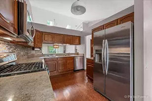 224 Lorraine Cir, Bloomingdale, IL 60108 - Photo 7