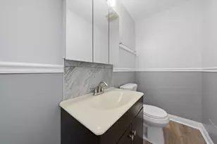 1354 W Ohio St, Chicago, IL 60642 - Photo 21
