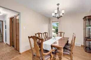 2236 S 5th Ave, North Riverside, IL 60546 - Photo 7