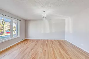 4839 Crain St, Skokie, IL 60077 - Photo 3