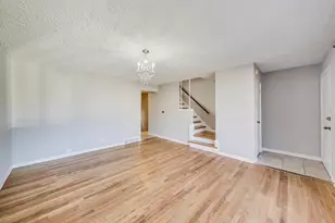 4839 Crain St, Skokie, IL 60077 - Photo 5
