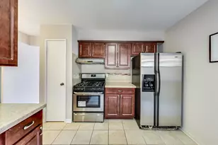 4839 Crain St, Skokie, IL 60077 - Photo 7