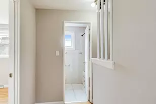 4839 Crain St, Skokie, IL 60077 - Photo 11