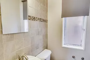 4839 Crain St, Skokie, IL 60077 - Photo 9