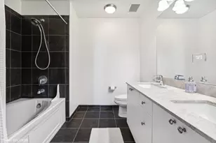 235 W Van Buren St, Chicago, IL 60607 - Photo 15