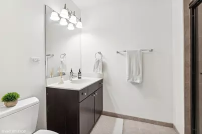235 W Van Buren Street #4219, Chicago, IL 60607 - Photo 9
