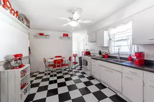 610 N East St, Plano, IL 60545 - Photo 9