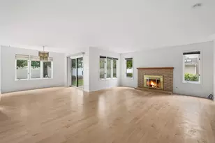 1545 N Courtland Dr, Arlington Heights, IL 60004 - Photo 3