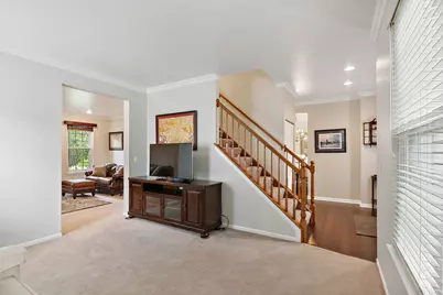 925 Cortney Drive, Carpentersville, IL 60110 - Photo 13