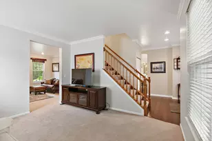 925 Cortney Dr, Carpentersville, IL 60110 - Photo 13