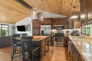 25558 W Wilson Ave, Wauconda, IL 60084 - Photo 11