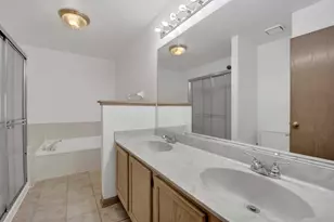 2164 Seaver Ln, Hoffman Estates, IL 60169 - Photo 19