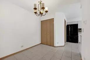 2164 Seaver Ln, Hoffman Estates, IL 60169 - Photo 11