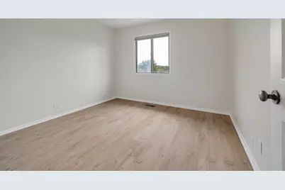 40 N Waterford Drive, Schaumburg, IL 60194 - Photo 23
