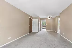 386 Echo Ln, Aurora, IL 60504 - Photo 5