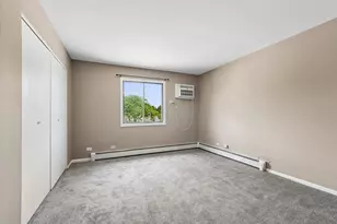 386 Echo Ln, Aurora, IL 60504 - Photo 9