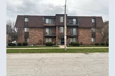 14525 S Manistee Avenue #2B, Burnham, IL 60633 - Photo 1