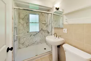 [Address not provided], Des Plaines, IL 60016 - Photo 21