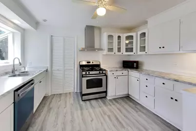 [Address not provided], Des Plaines, IL 60016 - Photo 15