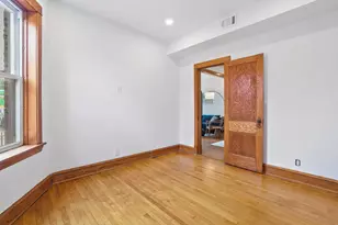 3052 N Kedzie Ave, Chicago, IL 60618 - Photo 21
