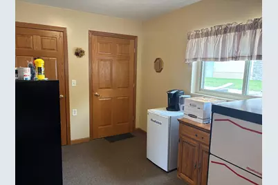 700 Carrie Avenue, Rochelle, IL 61068 - Photo 9