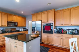 6 Beaconsfield Ct, Lincolnshire, IL 60069 - Photo 7