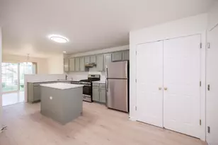 1452 Sturgeon Bay Ct, Schaumburg, IL 60173 - Photo 7