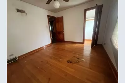 18439 Perth Avenue, Homewood, IL 60430 - Photo 9