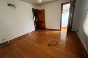 18439 Perth Ave, Homewood, IL 60430 - Photo 9