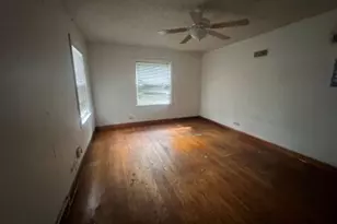 18439 Perth Ave, Homewood, IL 60430 - Photo 7