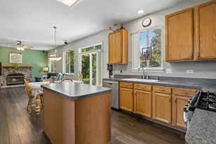 748 Needlegrass Pkwy, Antioch, IL 60002 - Photo 5