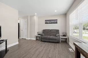 307 Derby Ct, Wilmington, IL 60481 - Photo 5
