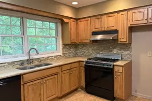259 N 2559th Rd, Peru, IL 61354 - Photo 5
