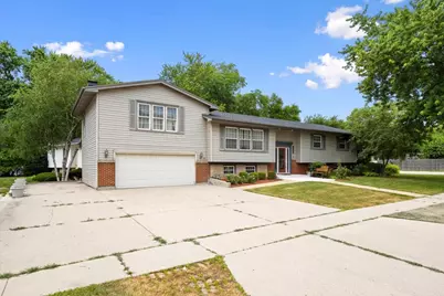 [Address not provided], Hanover Park, IL 60133 - Photo 3