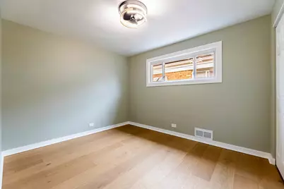 [Address not provided], Chicago, IL 60638 - Photo 9
