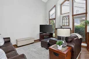 319 Jamatt Ct, Naperville, IL 60540 - Photo 7