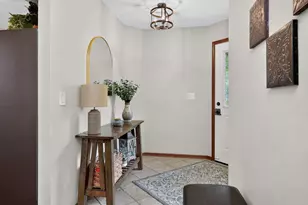 319 Jamatt Ct, Naperville, IL 60540 - Photo 3