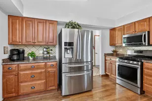 319 Jamatt Ct, Naperville, IL 60540 - Photo 5