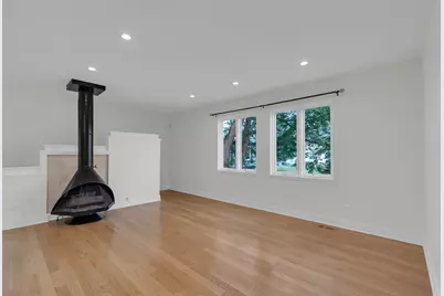 608 Inverrary Lane #608, Deerfield, IL 60015 - Photo 3