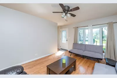 1025 Shady Lane Court, Round Lake Beach, IL 60073 - Photo 11
