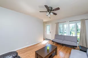 1025 Shady Ln Ct, Round Lake Beach, IL 60073 - Photo 11