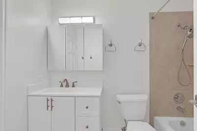 608 Inverrary Lane #608, Deerfield, IL 60015 - Photo 13