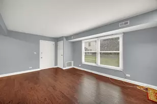 1193 E Barberry Ln, Palatine, IL 60074 - Photo 7