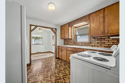 221 E John Street, Forrest, IL 61741 - Photo 15