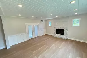 7141 Wolf Rd, Indian Head Park, IL 60525 - Photo 13