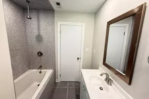 7141 Wolf Rd, Indian Head Park, IL 60525 - Photo 11