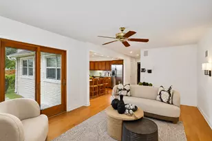 2019 E Avon Ln, Arlington Heights, IL 60004 - Photo 11