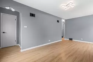 9546 S Emerald Ave, Chicago, IL 60628 - Photo 3