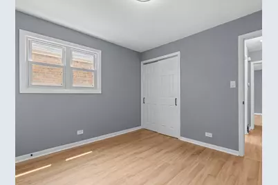 9546 S Emerald Avenue, Chicago, IL 60628 - Photo 11