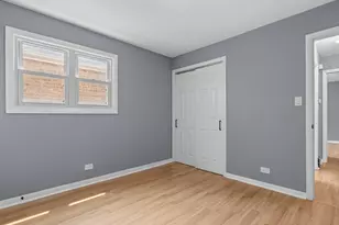 9546 S Emerald Ave, Chicago, IL 60628 - Photo 11